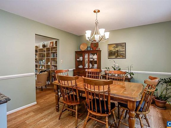 5th image of 3501 Glenaire Dr