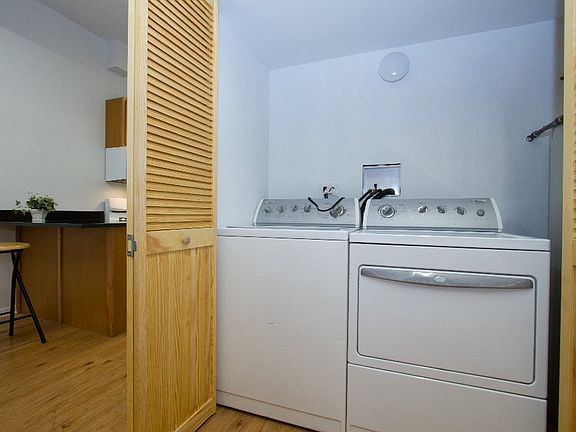 3rd image of 3019 N Laramie Ave #3
