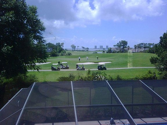 MBR view golf & water