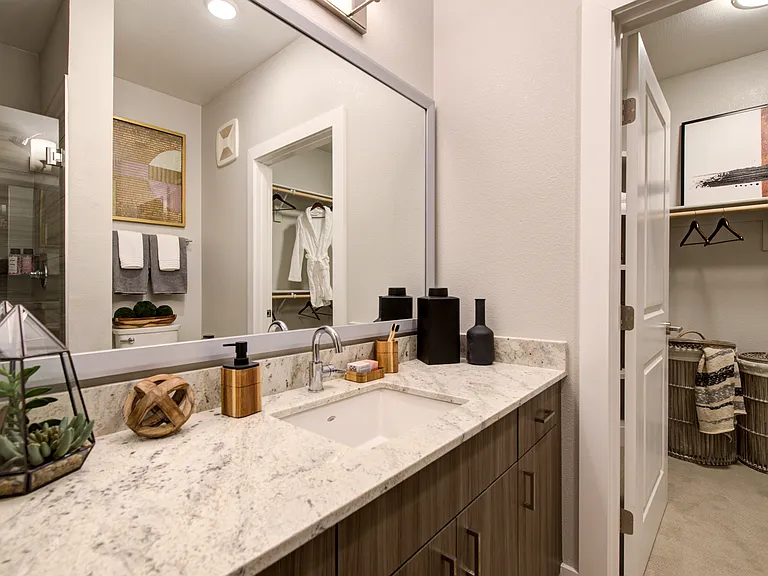 Overture Albuquerque 55+ Active Adult Apartment Homes — Photo 34