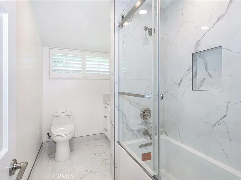 16973 Strawberry Dr — Photo 26