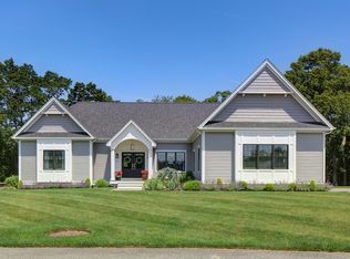 42 Aubin St, Seekonk, MA 02771