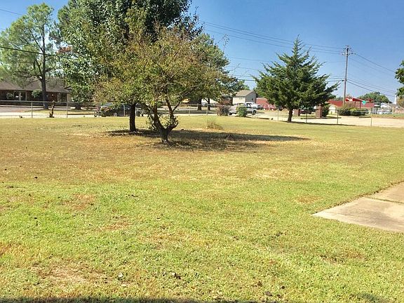 4th image of 514 Blue Starr Dr