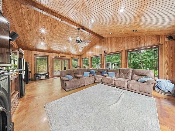 5th image of 941 Tark Hill Rd