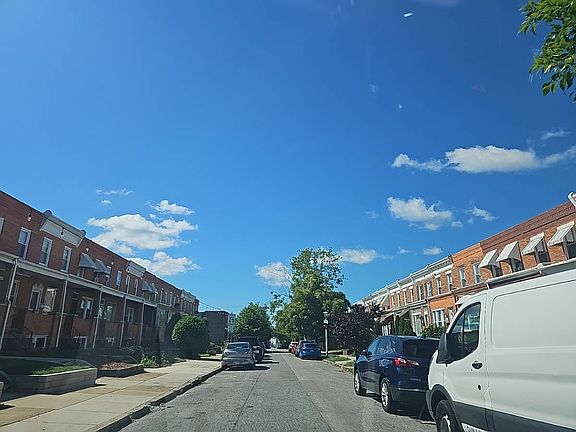 5th image of 318 Drew St