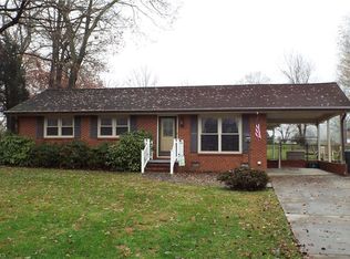 726 Fairgrove Rd, Thomasville, NC 27360