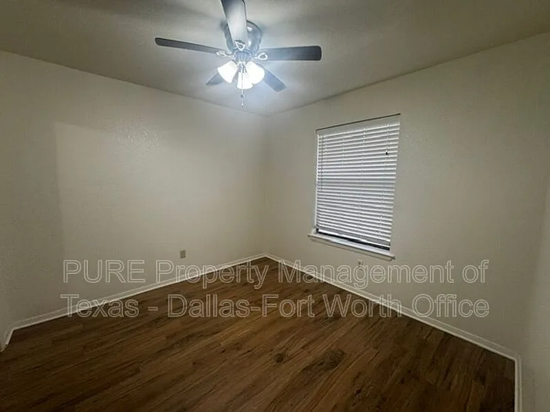 1 bed, 1.0 bath, 555 sqft, $975 — Photo 4