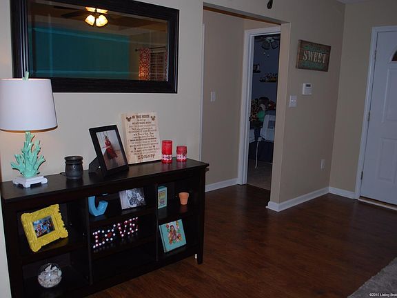 4th image of 611 E Main Street Cir