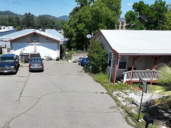 3rd image of 1047 Valli Ct