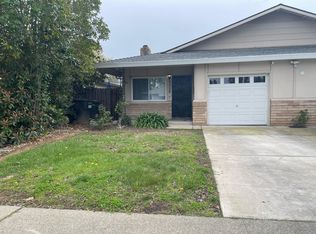 3528 Grant Park Dr, Carmichael, CA 95608