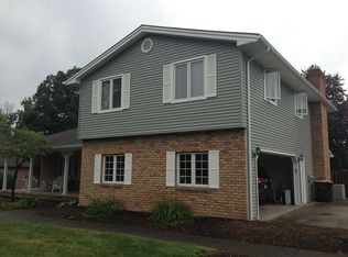 8546 Four Seasons Trl, Youngstown, OH 44514