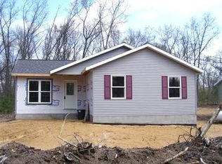 710 W Madison St, Twin Lake, MI 49457