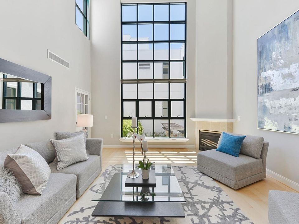 1st image of 222 8th Ave APT 320