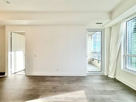 5th image of 108 Peter St #2807