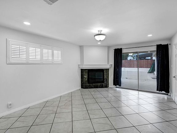 3rd image of 427 Russell Ave #A