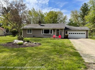 2321 Shawnee Trl, Okemos, MI 48864