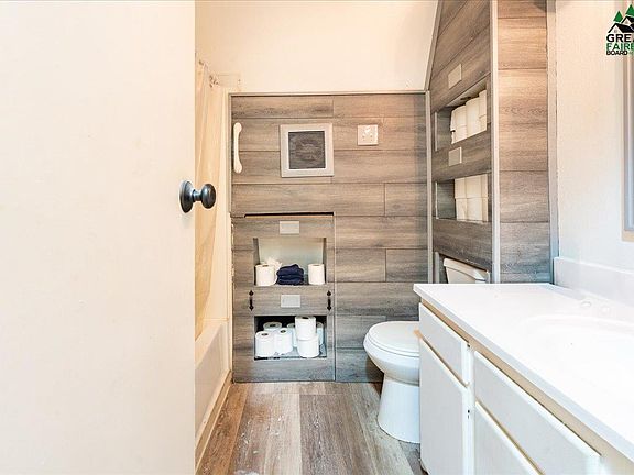 4th image of 665 Nautilus Dr