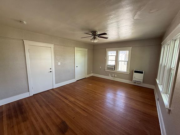 3rd image of 907 N Van Ness Ave Unit 201
