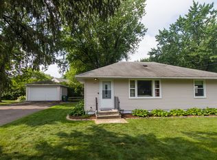 1711 Sunnyside Ter, New Brighton, MN 55112