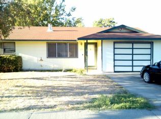 925 E Gladys Ave, Hermiston, OR 97838