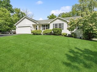N3214 Robin Rd, Lake Geneva, WI 53147