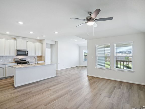 5th image of 12922 Lusi Lane