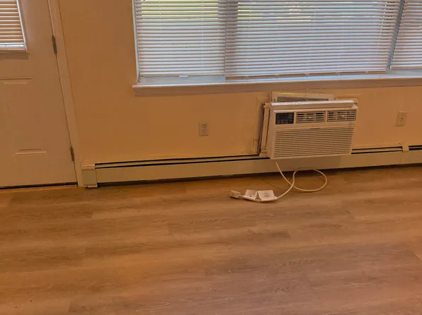 55 Gill Ln APT 55, Iselin, NJ 08830