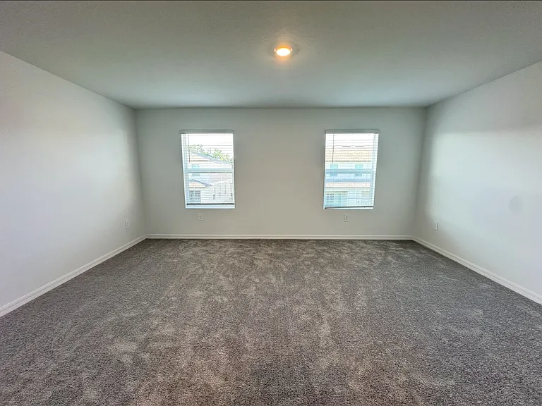 2655 Buttercup Lucine Ln #2655 — Photo 17