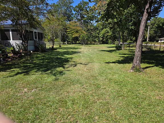 2nd image of 129 Royal Oaks Ct