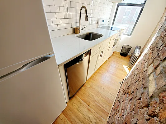 Rented by Ideal Properties Group | media 11