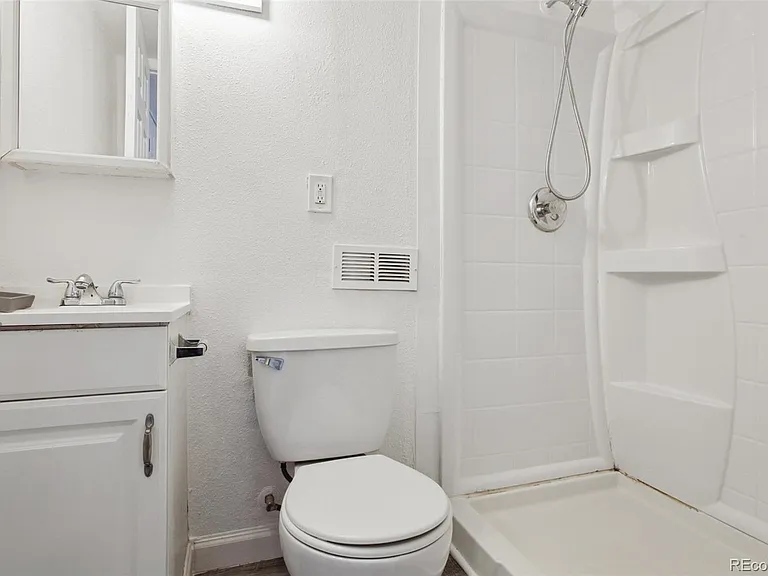 3200 W Custer Pl — Photo 16