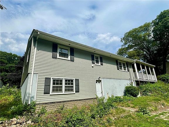 3rd image of 182 Highland St