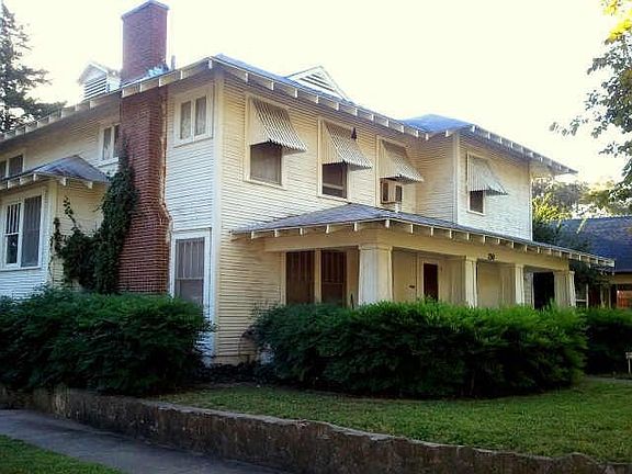 2nd image of 130 N Montclair Ave