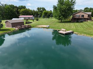 5782 N Brown Rd, Dakota, IL 61018