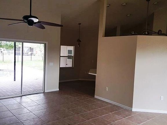 3rd image of 504 Bayside Way
