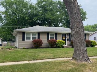 301 Martin Dr, South Elgin, IL 60177