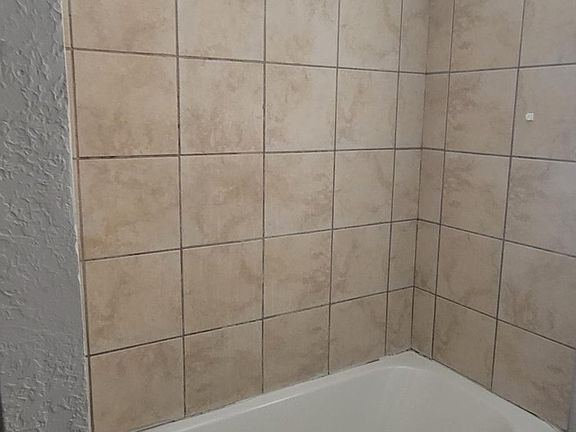 5th image of 2318 NW Denver Ave #2318