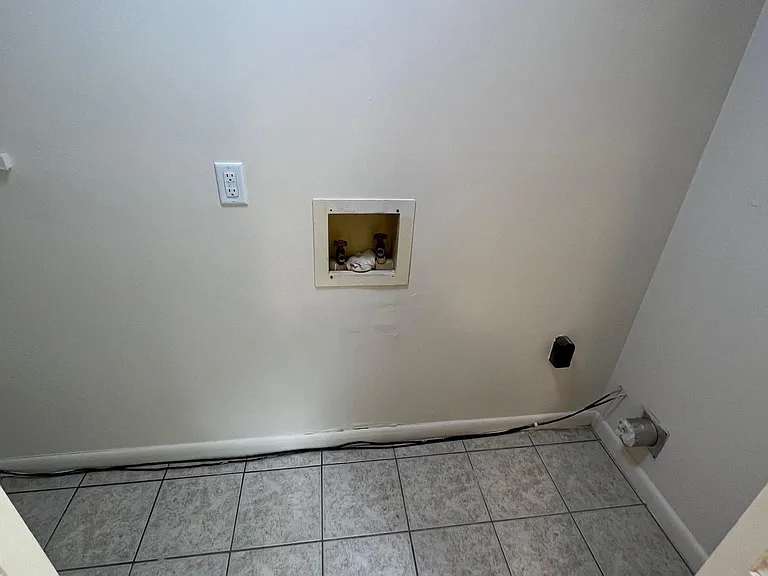 140 Carriage Pl #3 — Photo 8