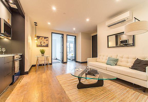 4th image of 834 Lexington Ave #610