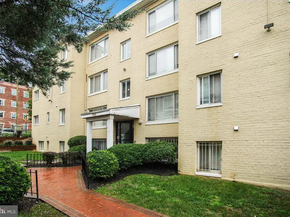 705 Brandywine St SE APT 203, Washington, DC 20032