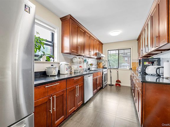 2nd image of 2518 123rd Street