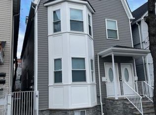590 N 5th St, Newark, NJ 07107