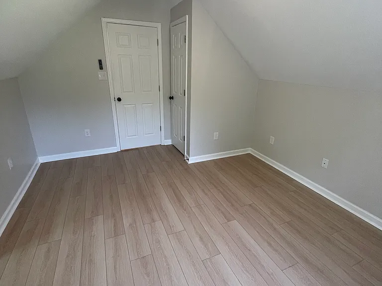 5800 Brighton Rd — Photo 18