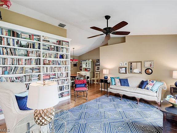 2nd image of 8813 Banyan Cove Cir