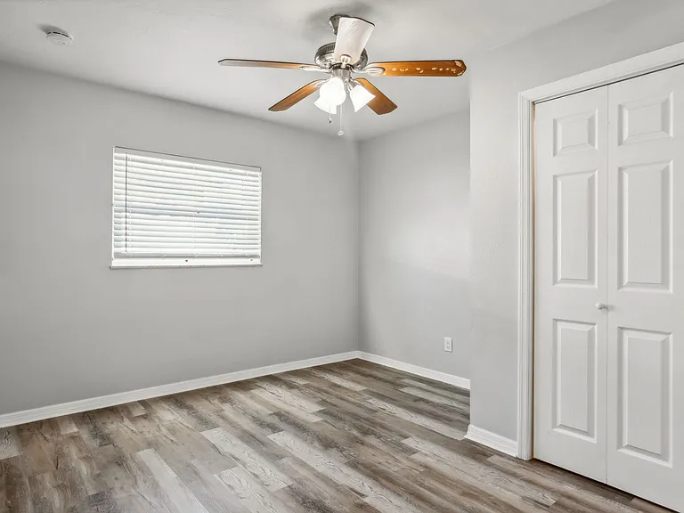 5630 35th Way N #2 — Photo 3