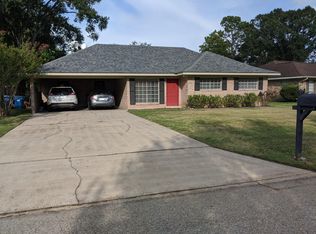 107 Normandy Rd, Lafayette, LA 70503