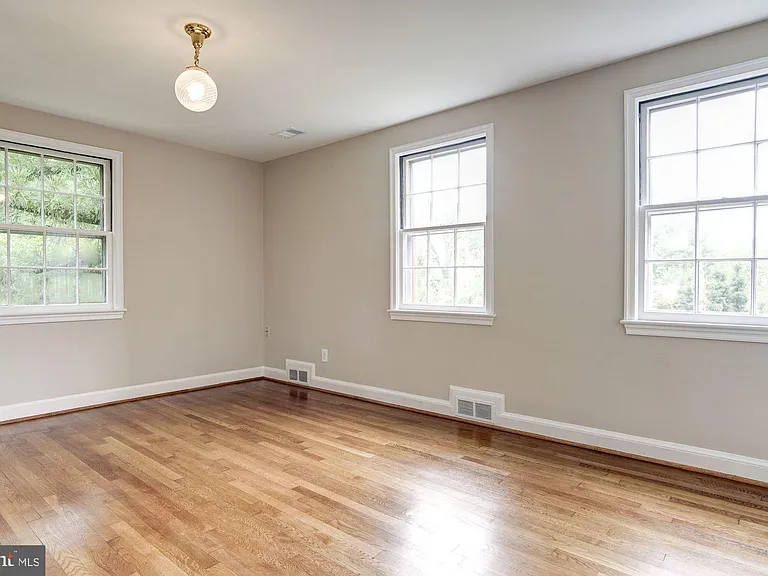 5013 Brookdale Rd — Photo 29