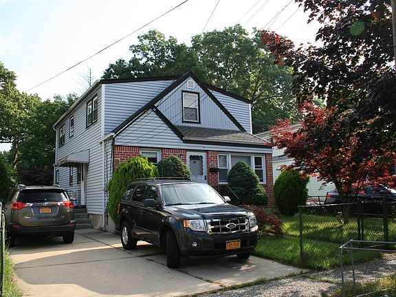 3rd image of 87 Glenmore Ave