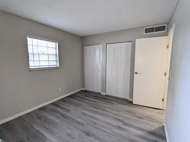 701 Russell Ln #209 — Photo 4