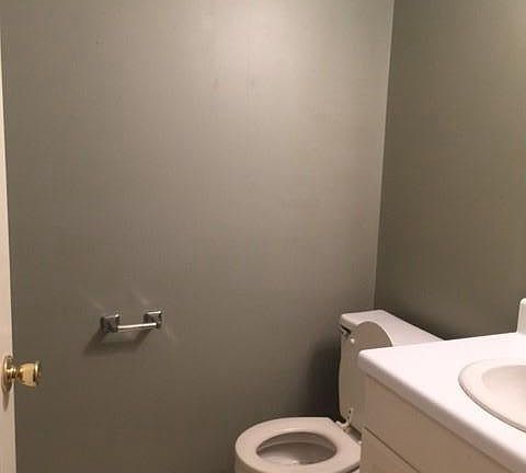 5th image of 219 Sharon Dr NE